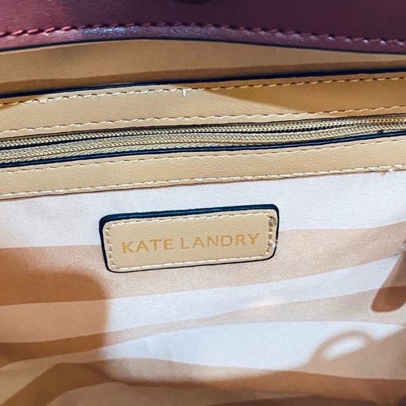 🌟3xHP🌟NWOT Kate Landry Burgundy Faux Leather & Suede Tote w/ Gold Floral - Picture 10 of 13